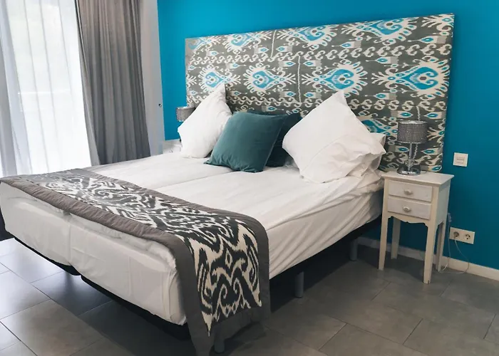 Sofia * בנידורם